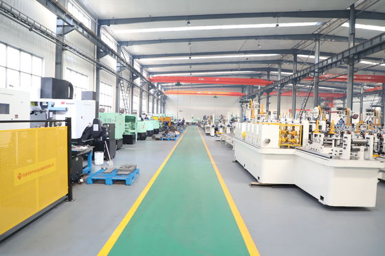 Машина завальцовки пробки для пробки мебели, трубы сердечника делая машину